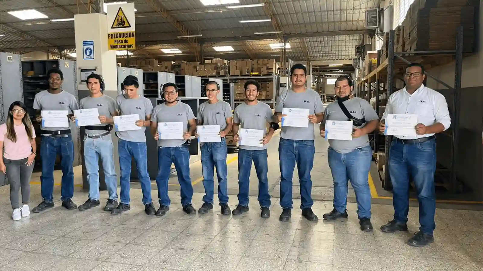 Apertura de nuevas oficinas en Guayaquil, inaugurando el nuevo espacio de trabajo